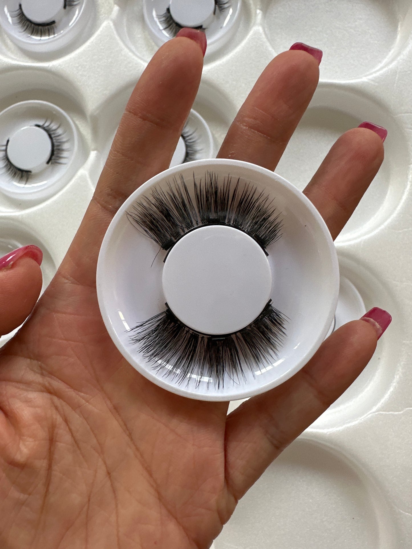 Magnetic Suction False Eyelashes – Little Devil Supernatural Look, No-Glue Magnet Lash Set