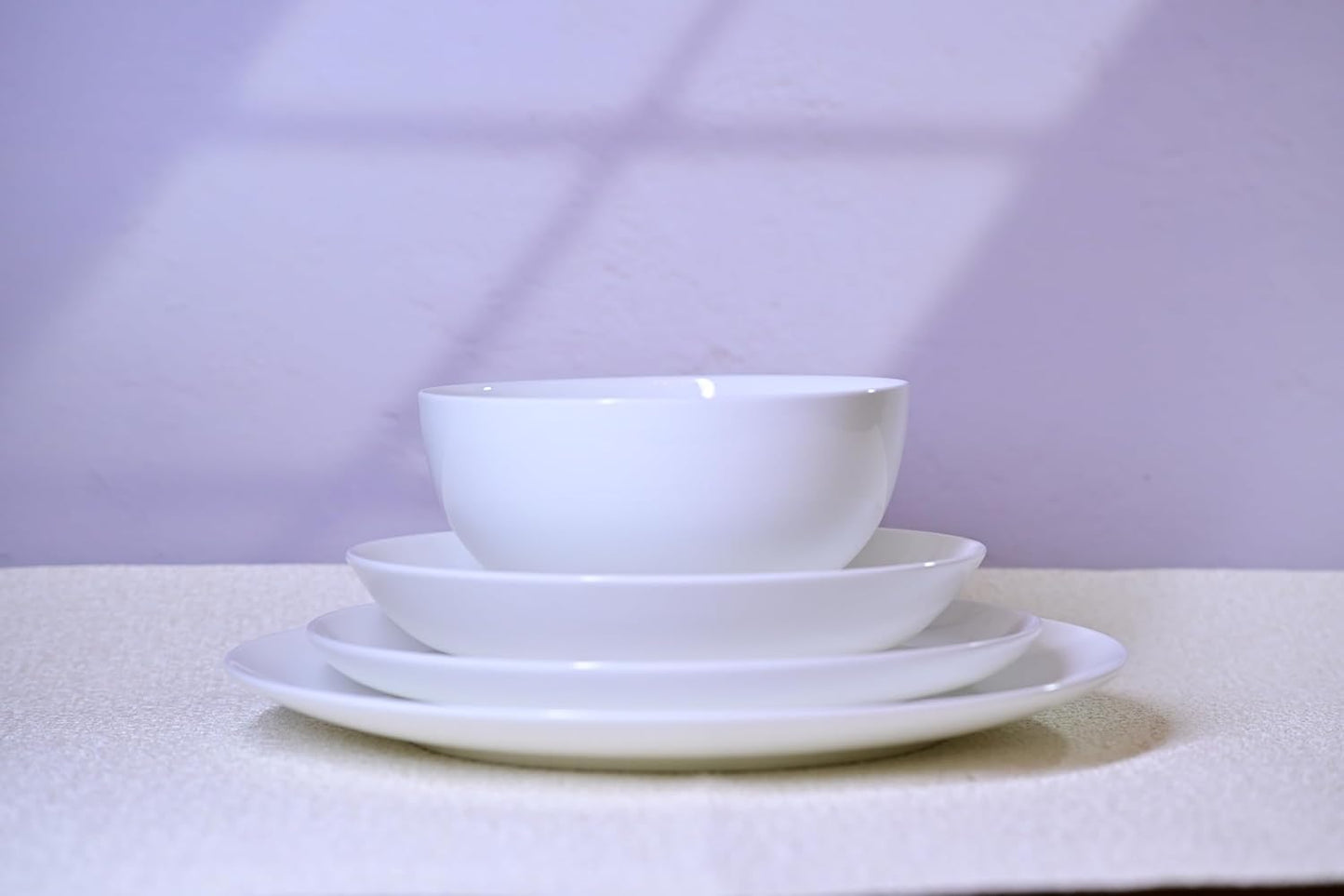 Lily Bone China Dinnerware Set – 16-Piece White Plates & Bowls, Service for 4
