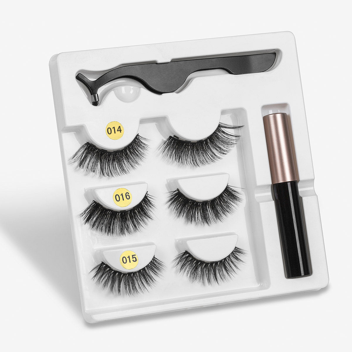 “Magnetic False Eyelashes – Reusable, Easy-Apply Fashion Lashes”