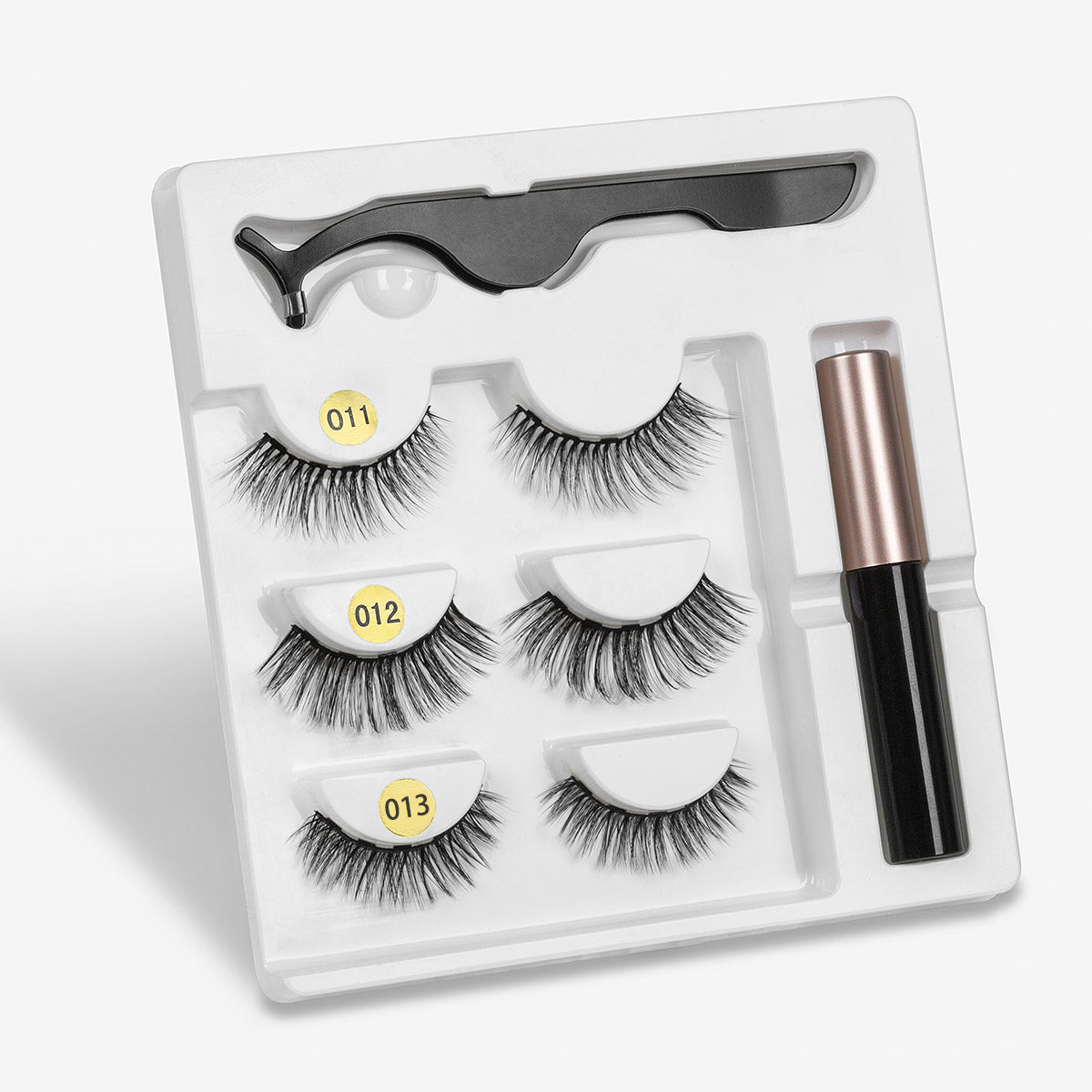 “Magnetic False Eyelashes – Reusable, Easy-Apply Fashion Lashes”