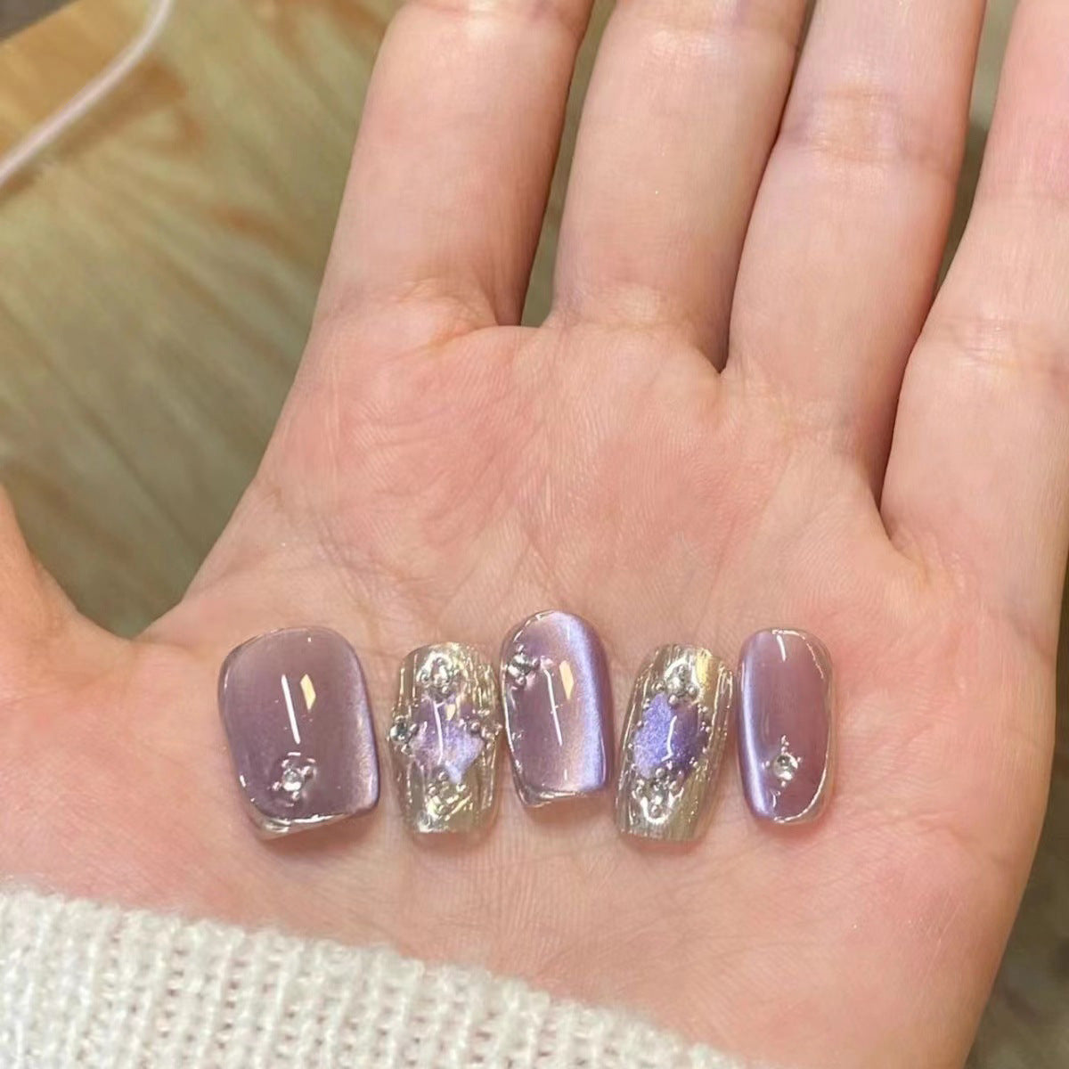 Handmade Wearable Armor Fake Nail Patch – 3D Metallic Press-On Nails for Cosplay & Gothic Style