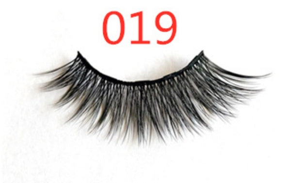 “Magnetic False Eyelashes – Reusable, Easy-Apply Fashion Lashes”