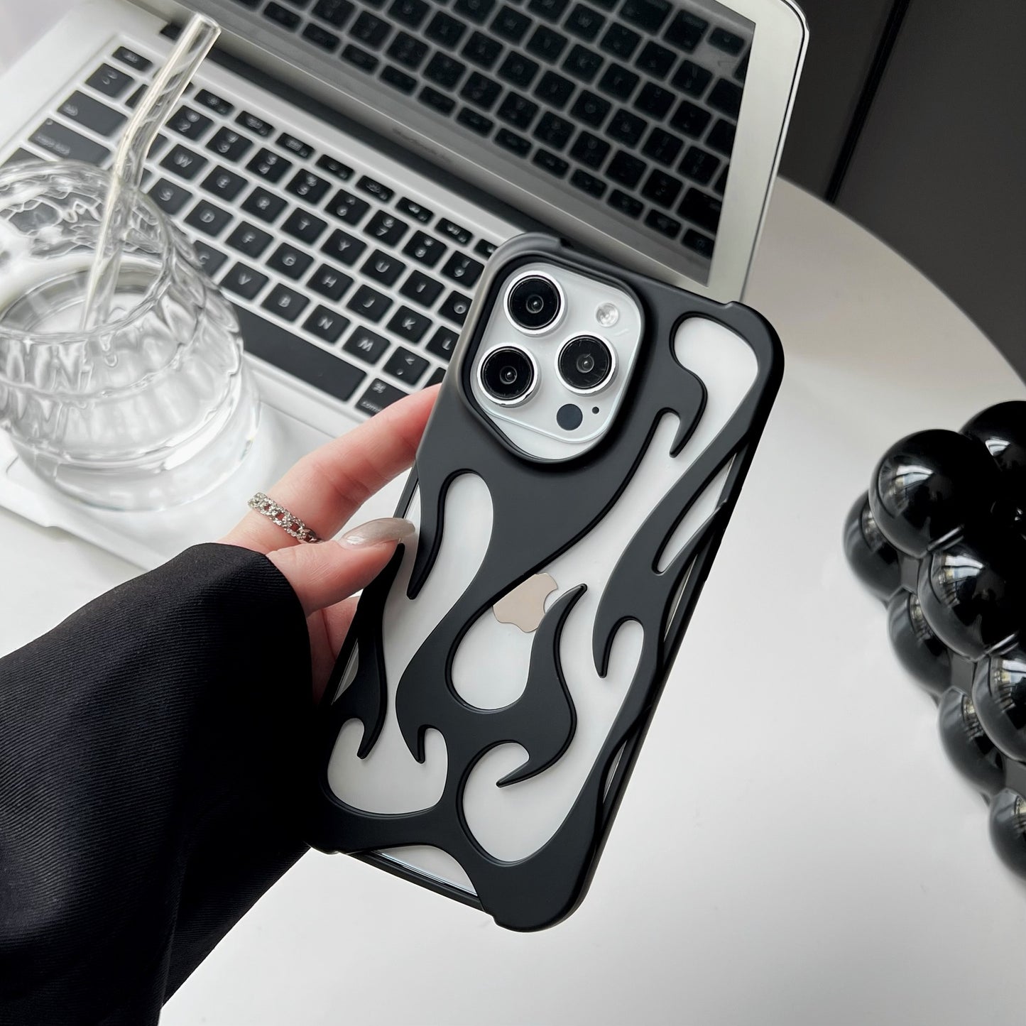 Electroplating Flame Pattern Hollow Soft Shell Phone Case