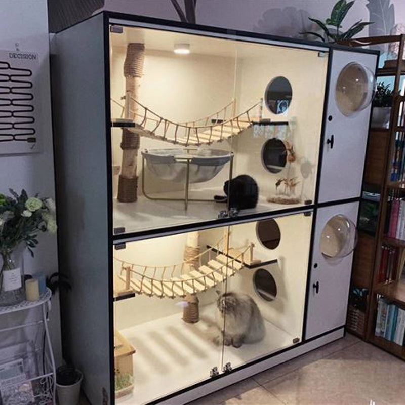 Pine Wall-Mounted Cat Shelf – Space-Saving Climbing Furniture for Cats