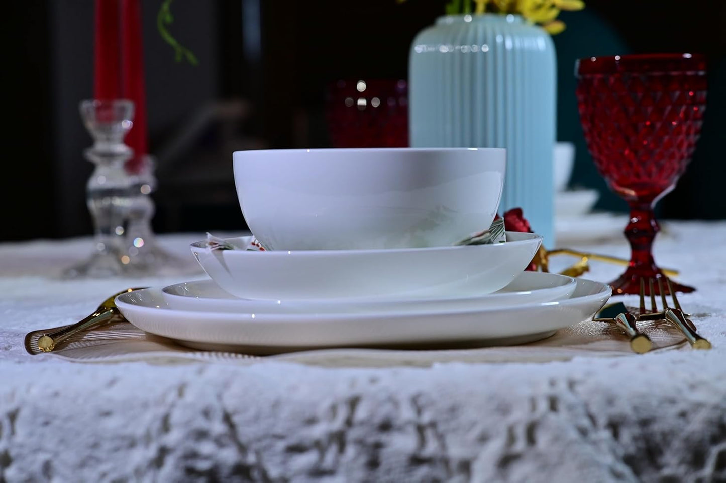 Lily Bone China Dinnerware Set – 16-Piece White Plates & Bowls, Service for 4