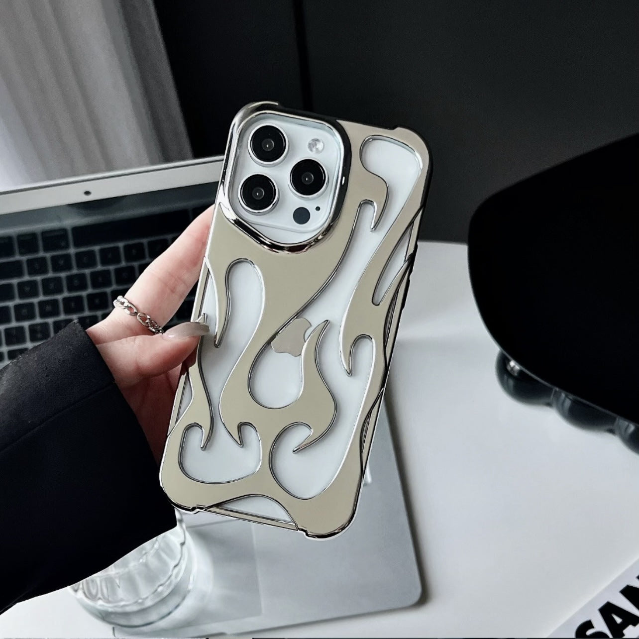 Electroplating Flame Pattern Hollow Soft Shell Phone Case