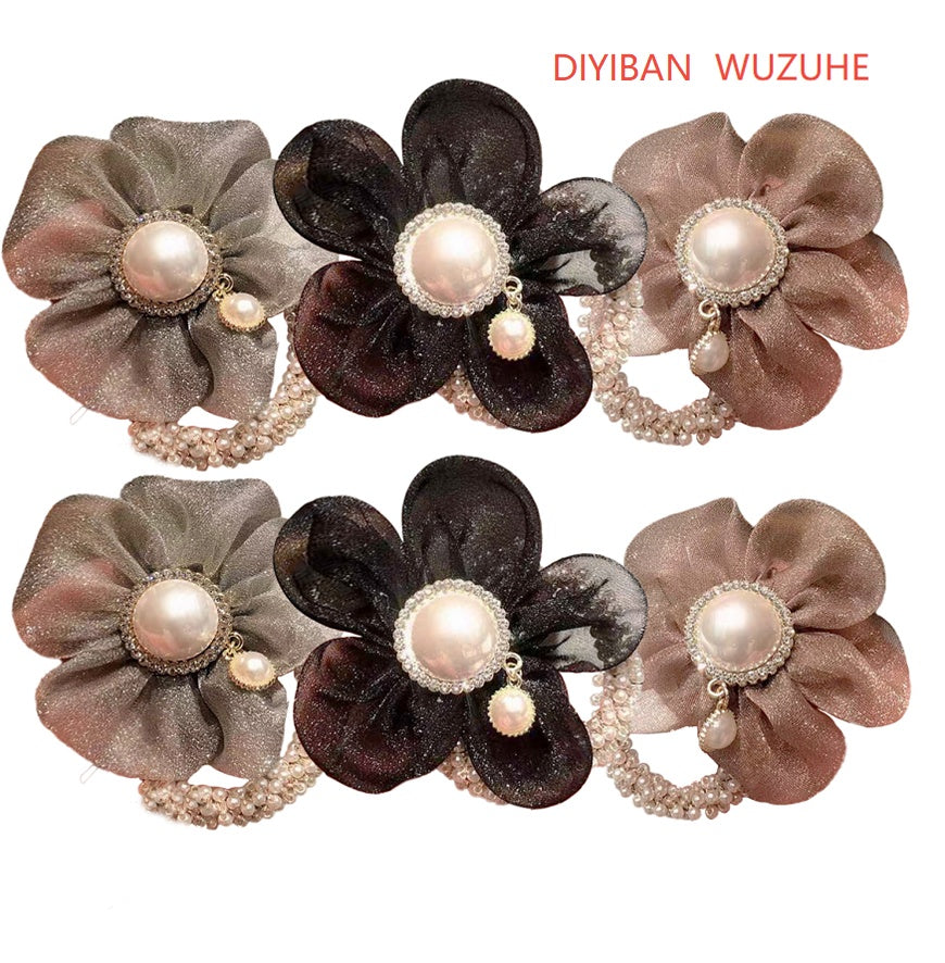 Delicate Pearl Flower Ball Hair Circle