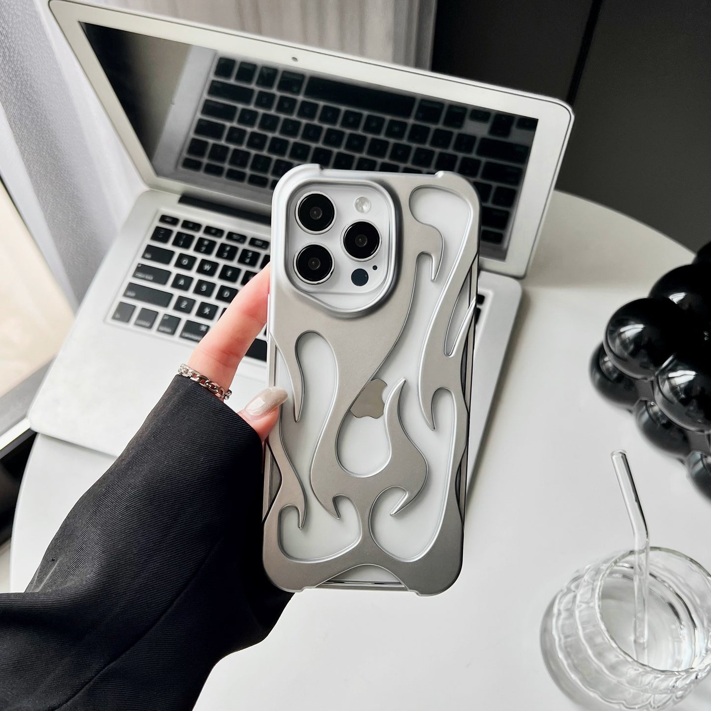 Electroplating Flame Pattern Hollow Soft Shell Phone Case