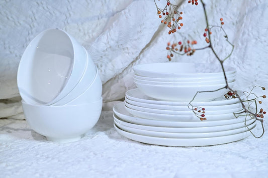 Lily Bone China Dinnerware Set – 16-Piece White Plates & Bowls, Service for 4