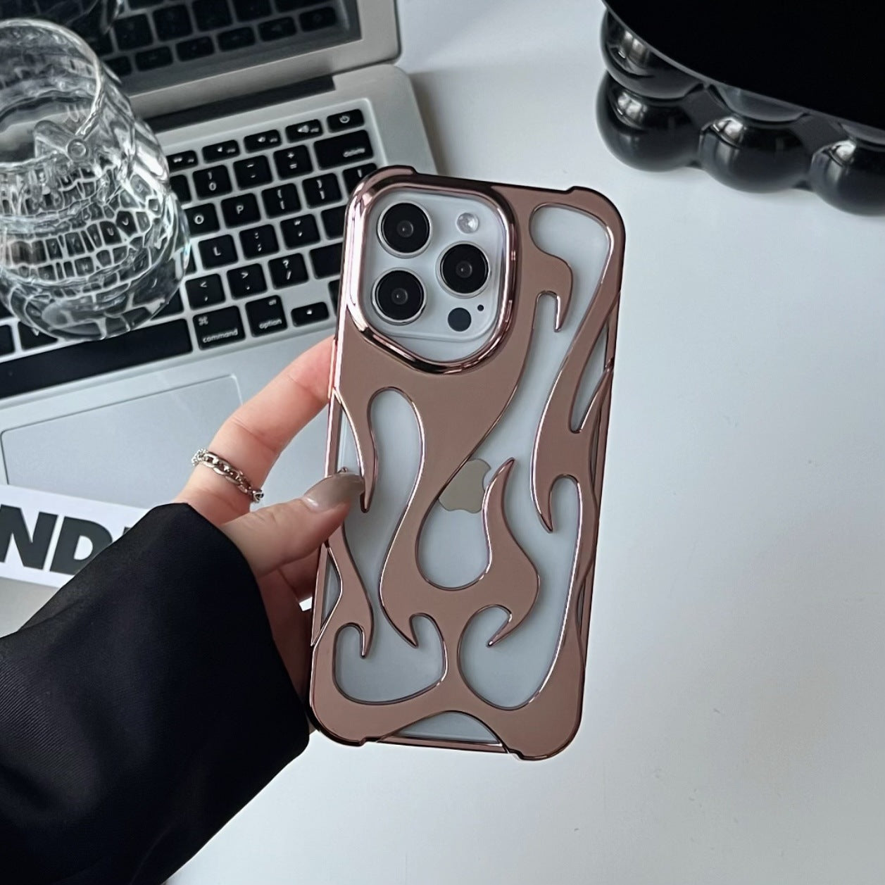 Electroplating Flame Pattern Hollow Soft Shell Phone Case