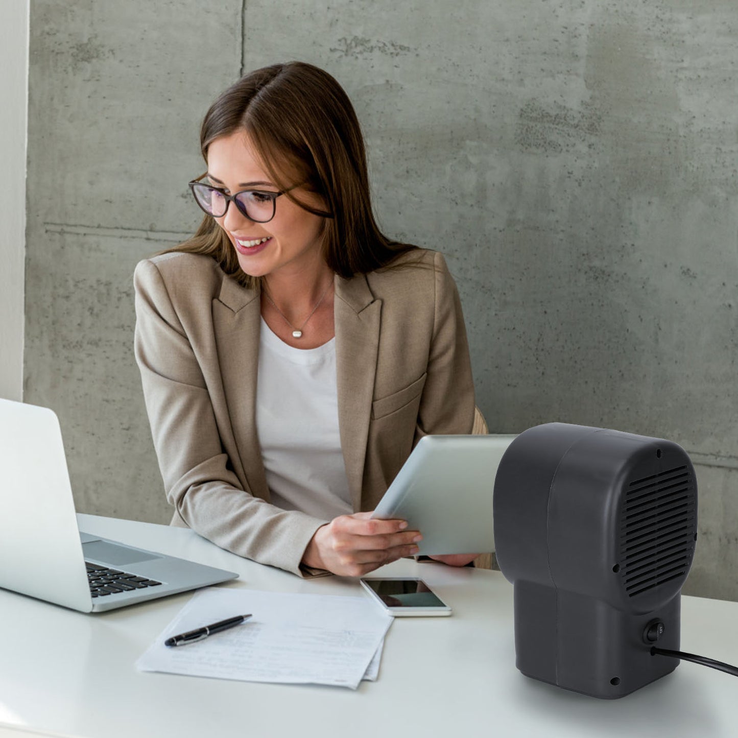 400W Portable Mini Desktop Space Heater Personal Small Heater