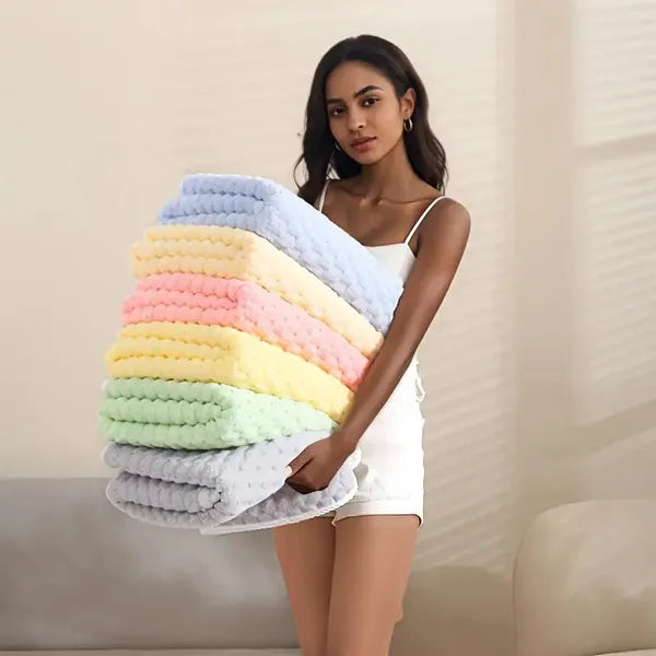 Waffle Ultra-Soft Bath Towel – Super Absorbent Quick-Drying Fiber Towel for Adults (1 or 4-Pack)